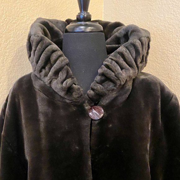 1X Pamela McCoy Faux Fur Shawl Hood Button Collar Fully Lined Black Coat - Picture 4 of 7
